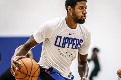 体育直播-包含热火轻取四川队，乔治刷新纪录的词条