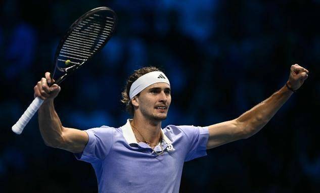 关于戴维斯杯险胜ATP总决赛，兹维列夫点燃赛场的信息